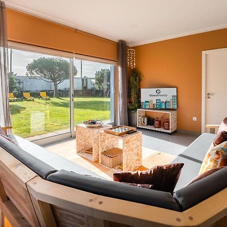 Beachfront Villa In 에스포센데 외부 사진