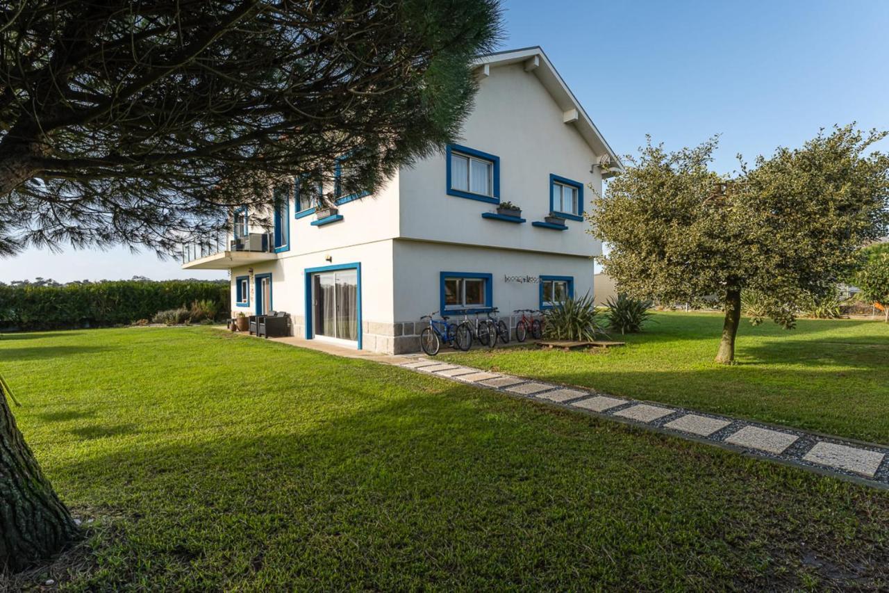 Beachfront Villa In 에스포센데 외부 사진